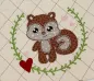 Preview: Stickdatei Set Eichhörnchen Doodle-Applikation plus floraler Kranz Preview: Stickdatei Set Eichhörnchen Doodle-Applikation plus floraler Kranz