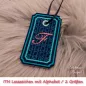 Preview: (Osterkalender-Türchen 6A) Stickdatei Set ITH Lesezeichen mit Alphabet in 2 Größen, Foto zeigt am Bändchen garngeöstes Lesezeichen, rechteckig, eingekerbte Ecken. Schwarz, Bestickung türkis, filigranes Muster, in rot schnörkeliger Buchstabe "F". Preview: (Osterkalender-Türchen 6A) Stickdatei Set ITH Lesezeichen mit Alphabet in 2 Größen, Foto zeigt am Bändchen garngeöstes Lesezeichen, rechteckig, eingekerbte Ecken. Schwarz, Bestickung türkis, filigranes Muster, in rot schnörkeliger Buchstabe "F".