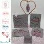 Preview: Stickdatei Set Danke mit ITH Schokohüllen, Anhängern, Grußkarten & Einzelmotiven, Foto zeigt 1 Anhänger, grauer Filz, Schriftzug "Danke". Außerdem 5 Hüllen in grauem Filz unterschiedlichen Formats mit teilweise Verzierung/Motiv und Schriftzügen ("Danke"; Preview: Stickdatei Set Danke mit ITH Schokohüllen, Anhängern, Grußkarten & Einzelmotiven, Foto zeigt 1 Anhänger, grauer Filz, Schriftzug "Danke". Außerdem 5 Hüllen in grauem Filz unterschiedlichen Formats mit teilweise Verzierung/Motiv und Schriftzügen ("Danke";