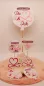Preview: Stickdatei Set Liebe & Hochzeit - Stabdesigns, Foto mit 8 Designs, präsentiert auf Holzscheibe, die auf orangem Fell liegt. Ohne Einstecköse: 4 mal unterschiedliches Schnörkel-Herz, eins davon mit Schriftzug "Mr. & Mrs.". Mit Einstecköse: 2 mal Luftballon Preview: Stickdatei Set Liebe & Hochzeit - Stabdesigns, Foto mit 8 Designs, präsentiert auf Holzscheibe, die auf orangem Fell liegt. Ohne Einstecköse: 4 mal unterschiedliches Schnörkel-Herz, eins davon mit Schriftzug "Mr. & Mrs.". Mit Einstecköse: 2 mal Luftballon