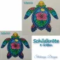 Mobile Preview: Schildkröte mit Mandalamuster in verschiedenen Blautönen rosa gelb und grün gestickt