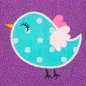 Mobile Preview: Applikation Vogel aus türkisem Stoff auf lila Hintergrund