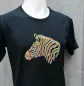 Preview: Stickdatei Zebra Scribble mit bunten Linien auf schwarzem Tshirt