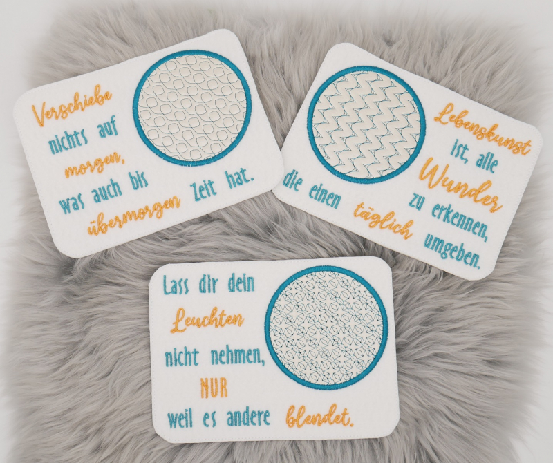 Stickdatei Set ITH Mugrugs mit Sprüchen & Coaster zum verschenken.