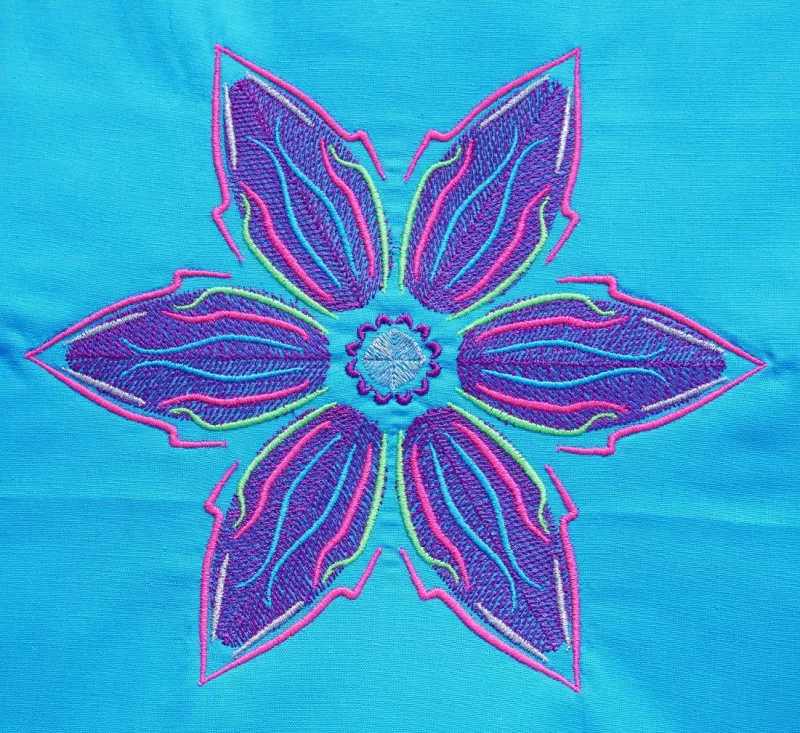 Stickdatei Set Summer Flowers & Mandalas (div. Größen) Stickdatei Set Summer Flowers & Mandalas (div. Größen)