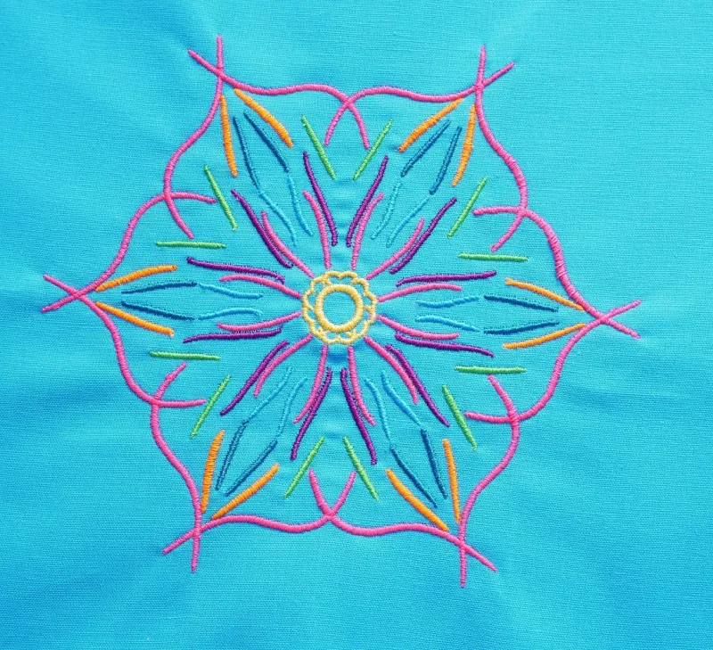 Stickdatei Set Summer Flowers & Mandalas (div. Größen) Stickdatei Set Summer Flowers & Mandalas (div. Größen)
