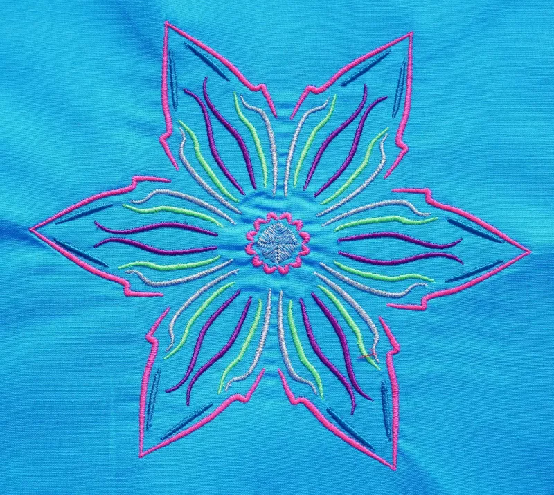 Stickdatei Set Summer Flowers & Mandalas (div. Größen) Stickdatei Set Summer Flowers & Mandalas (div. Größen)