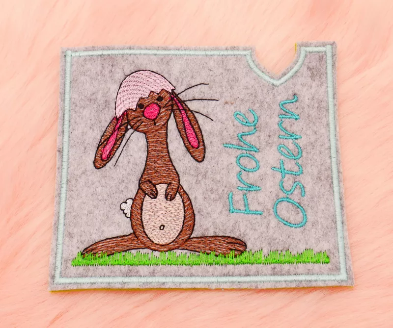 Stickdatei Set Hase Jasper ITH Geschenk- und Schokoladenhüllen inkl. Stabdeko Stickdatei Set Hase Jasper ITH Geschenk- und Schokoladenhüllen inkl. Stabdeko