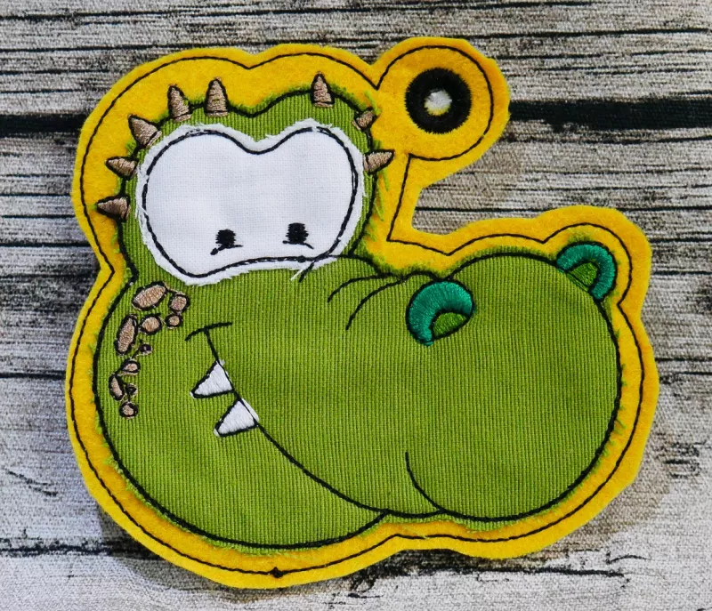 Stickdatei Kroko Applikation in 5 Größen + ITH Anhänger Stickdatei Kroko Applikation in 5 Größen + ITH Anhänger