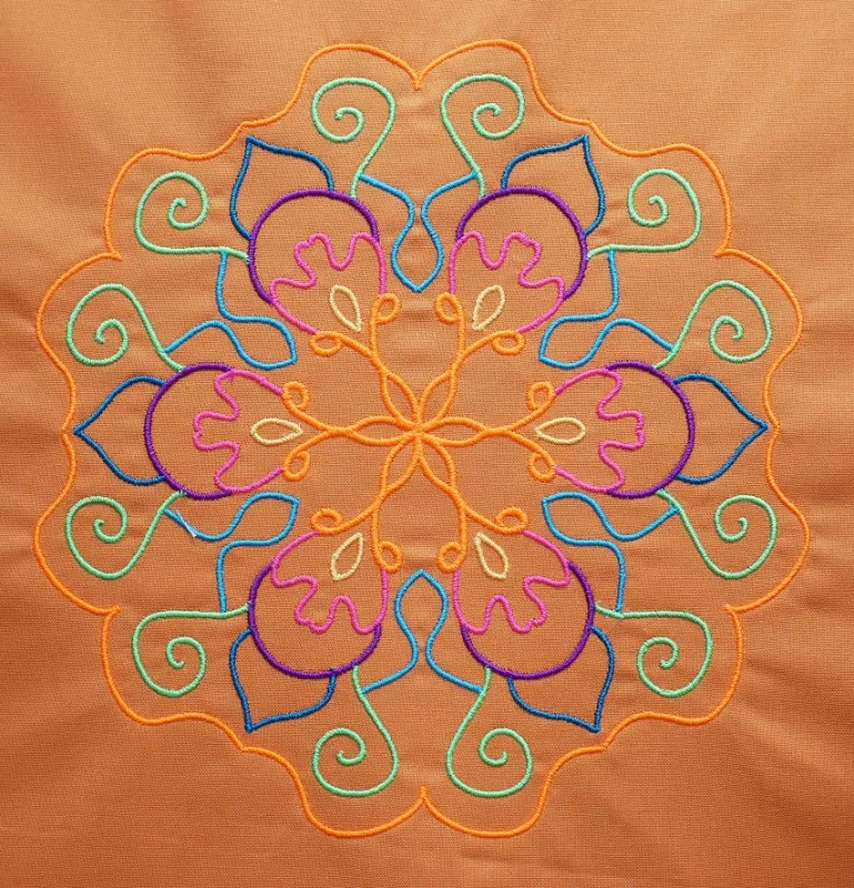 Stickdatei Set Summer Flowers & Mandalas (div. Größen) Stickdatei Set Summer Flowers & Mandalas (div. Größen)