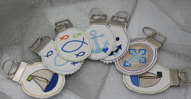 Stickdatei Set 4 Schlüsselanhänger mit christlichen Symbolen Stickdatei Set 4 Schlüsselanhänger mit christlichen Symbolen