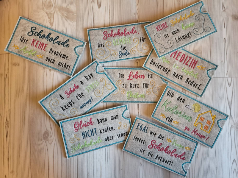 Stickdatei Set ITH Schokohüllen mit Sprüchen in 2 Größen Stickdatei Set ITH Schokohüllen mit Sprüchen in 2 Größen