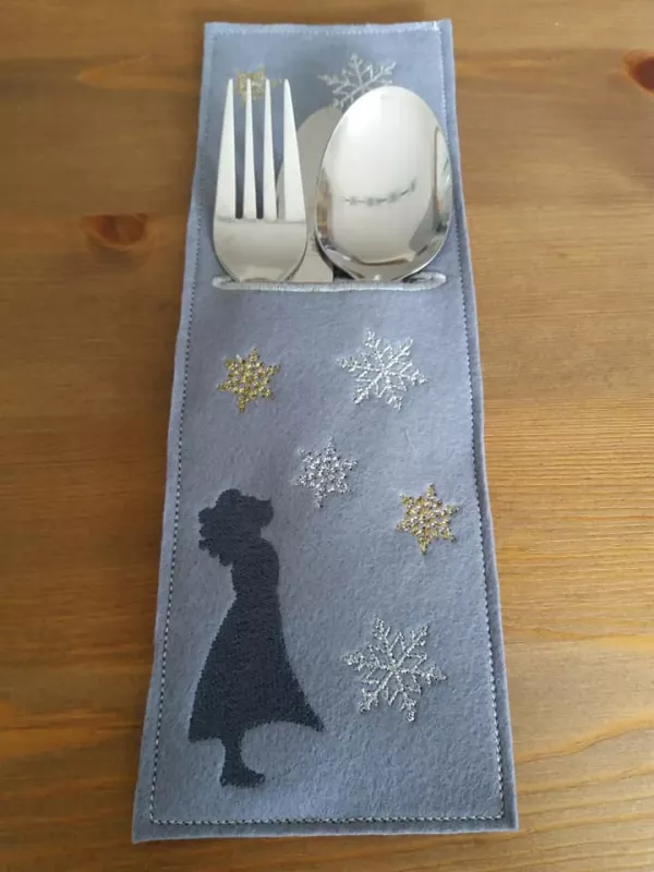 Stickdatei Set weihnachtliche ITH Bestecktaschen Stickdatei Set weihnachtliche ITH Bestecktaschen