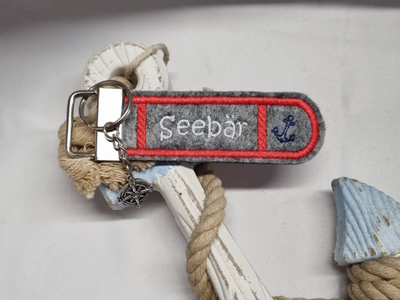 Ein Schlüsselanhänger mit der Aufschrift Seebär.