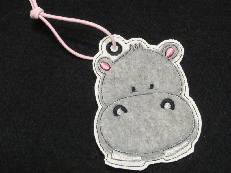 Stickdatei Set Animal Faces Applikationen 8 Motive in je 5 Größen + ITH Anhänger Stickdatei Set Animal Faces Applikationen 8 Motive in je 5 Größen + ITH Anhänger