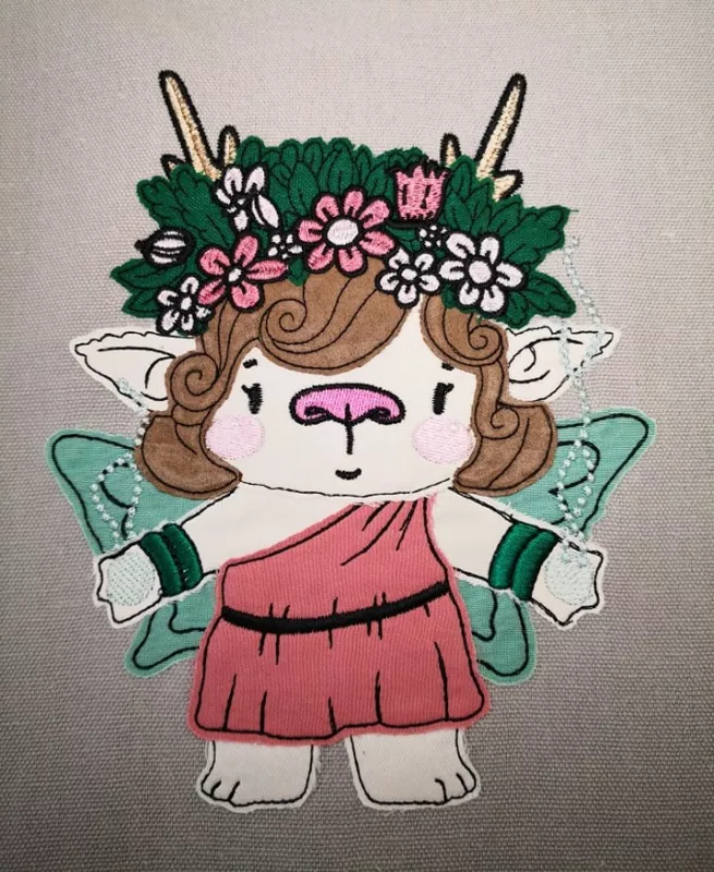 Stickdatei Waldelfe Doodle Applikation in 10 Größen für Mädchen